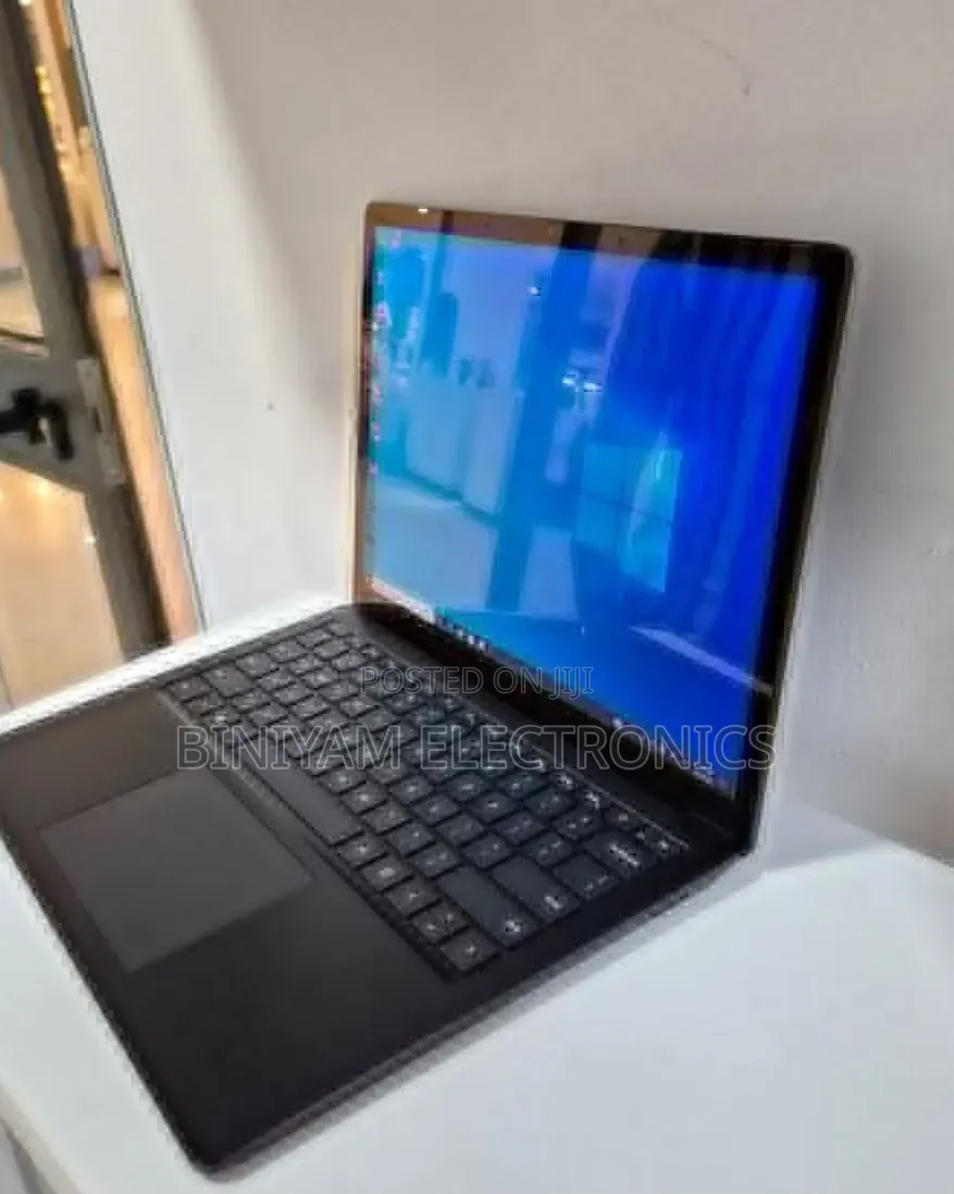 New Laptop Microsoft Surface Laptop 5 16GB Intel Core i7 SSD 512GB