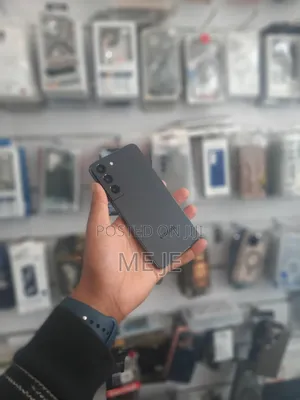 Samsung Galaxy S22 5G 128 GB