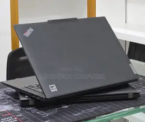 New Laptop Lenovo ThinkPad X13 Gen 4 16GB Intel Core i5 SSD 512GB