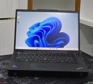 New Laptop Lenovo ThinkPad X13 Gen 4 16GB Intel Core i5 SSD 512GB