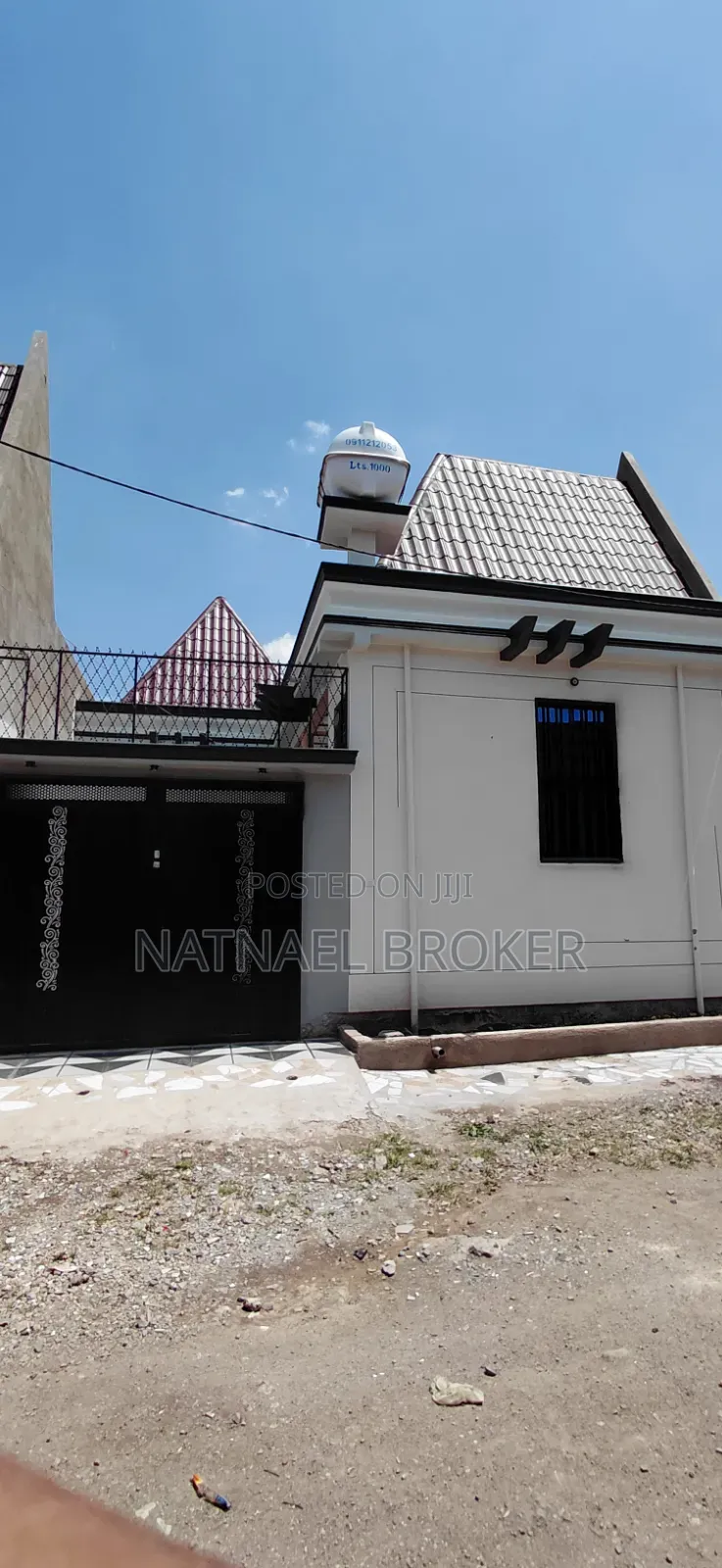 Furnished 4bdrm House in ዱከም, East Shewa for sale