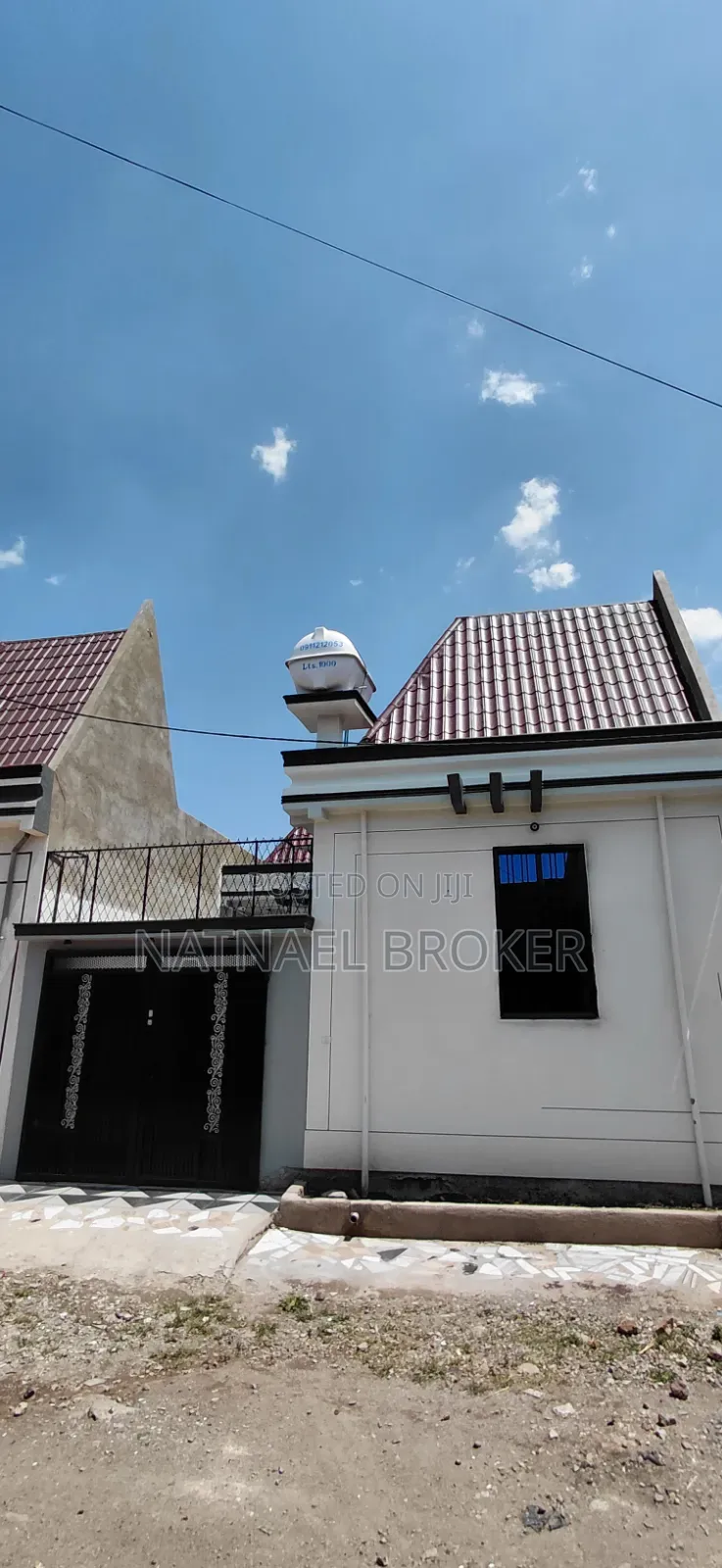 Furnished 4bdrm House in ዱከም, East Shewa for sale