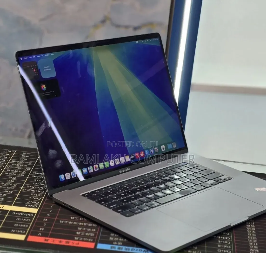 New Laptop Apple MacBook Pro 2019 16GB Intel Core i9 SSD 2T