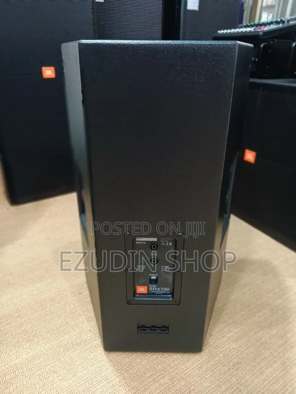 JBL 715 Speaker