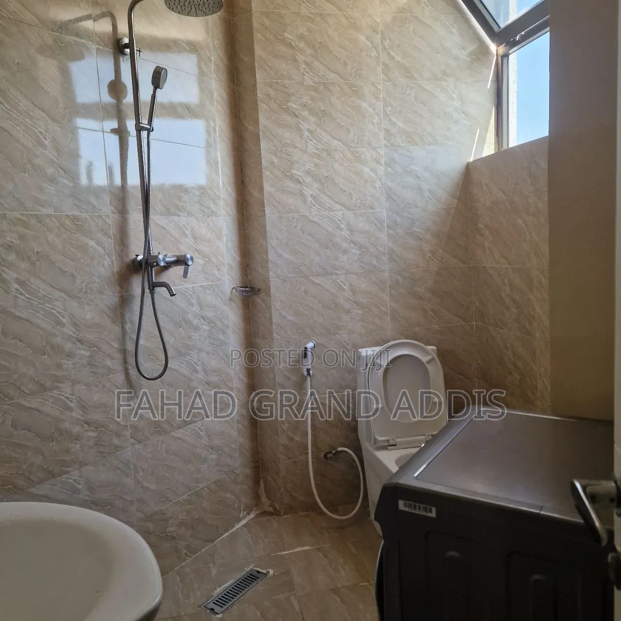 3bdrm Apartment in Bole for sale