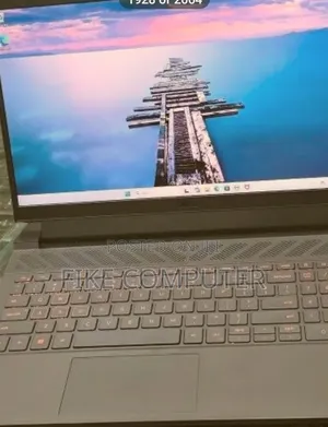 New Laptop Dell G15 5511 16GB Intel Core i7 SSD 1T