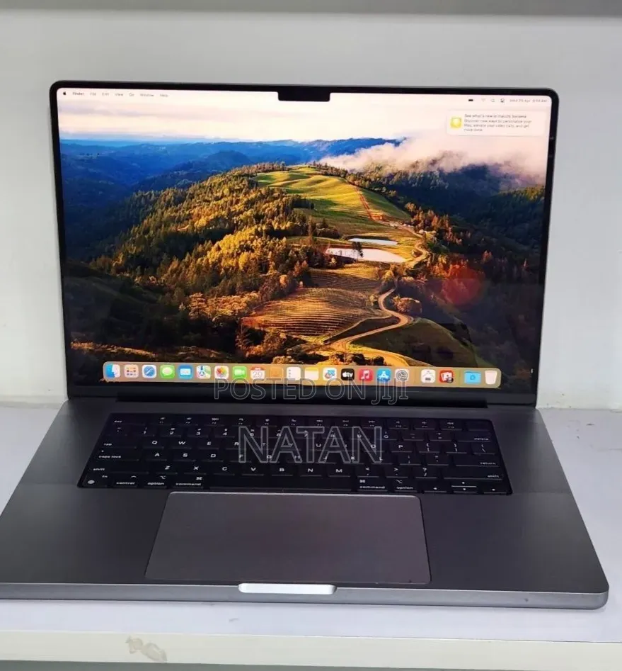 New Laptop Apple MacBook Pro 2021 M1 32GB Apple M1 Pro SSD 512GB