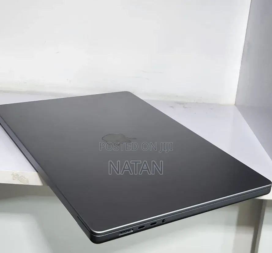 New Laptop Apple MacBook Pro 2021 M1 32GB Apple M1 Pro SSD 512GB