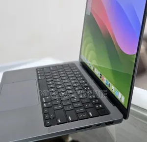 New Laptop Apple MacBook 16GB Apple M1 SSD 512GB
