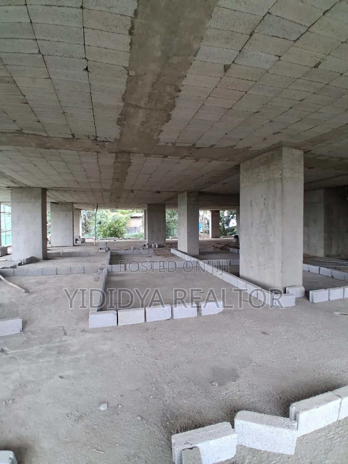 3bdrm Apartment in ኤማሮሻ ሪልስቴት, Arada for sale