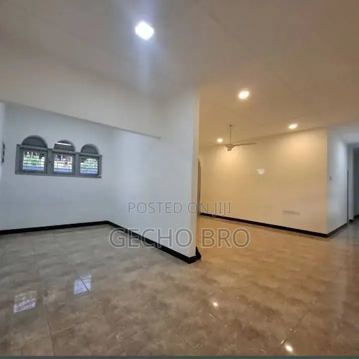 4bdrm Villa in Bole for sale