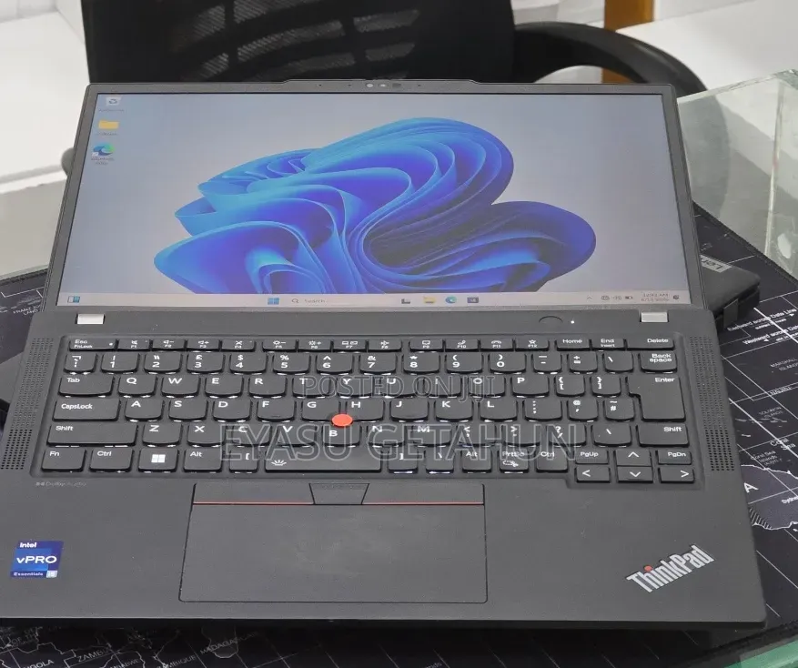 New Laptop Lenovo ThinkPad X13 Gen 4 16GB Intel Core i5 SSD 512GB