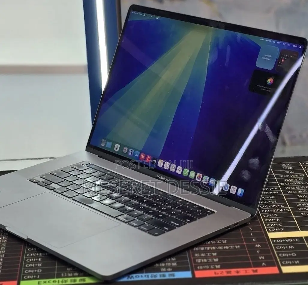 New Laptop Apple MacBook Pro 2019 16GB Intel Core i9 SSD 2T