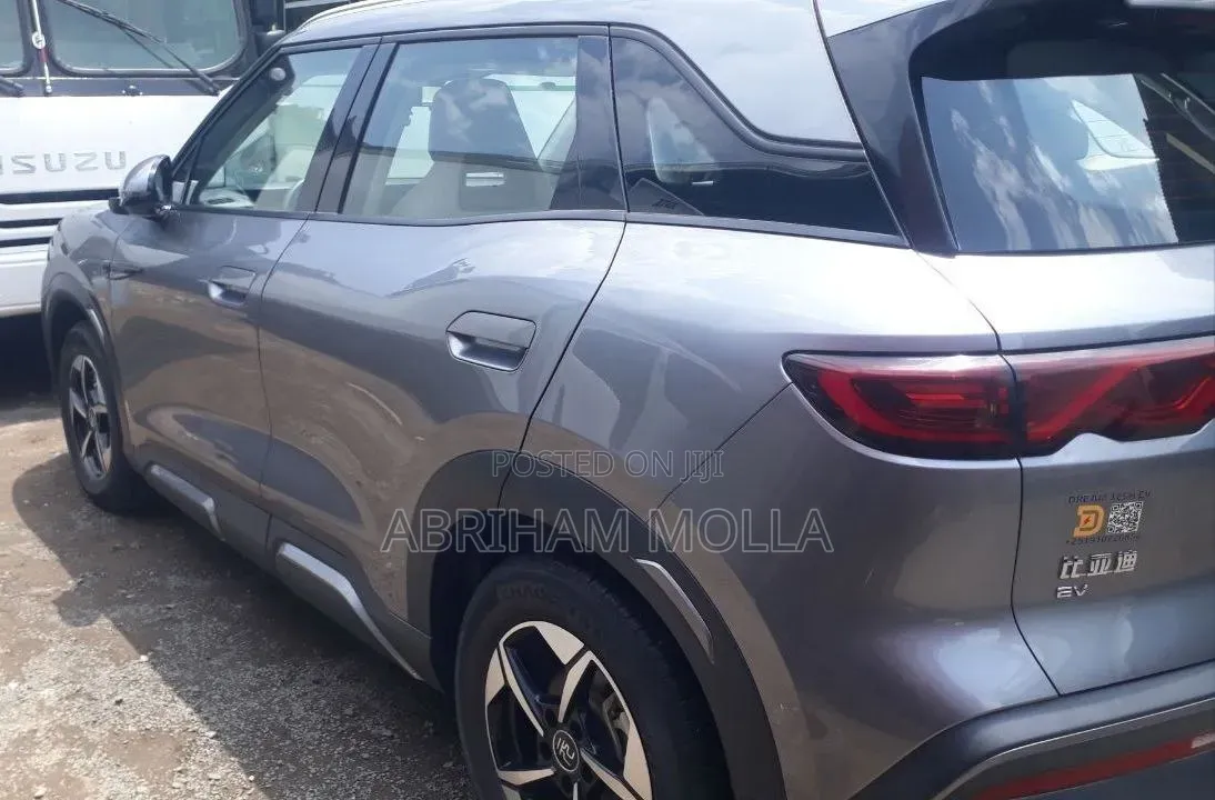 የሚከራይ Byd Yuan Up Compact Electric