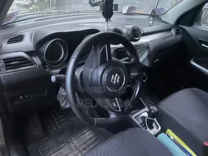 Suzuki Swift 2021 Gray