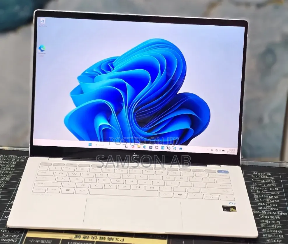 New HP OmniBook X Flip 14" 16GB Qualcomm Snapdragon X Elite SSD 1T