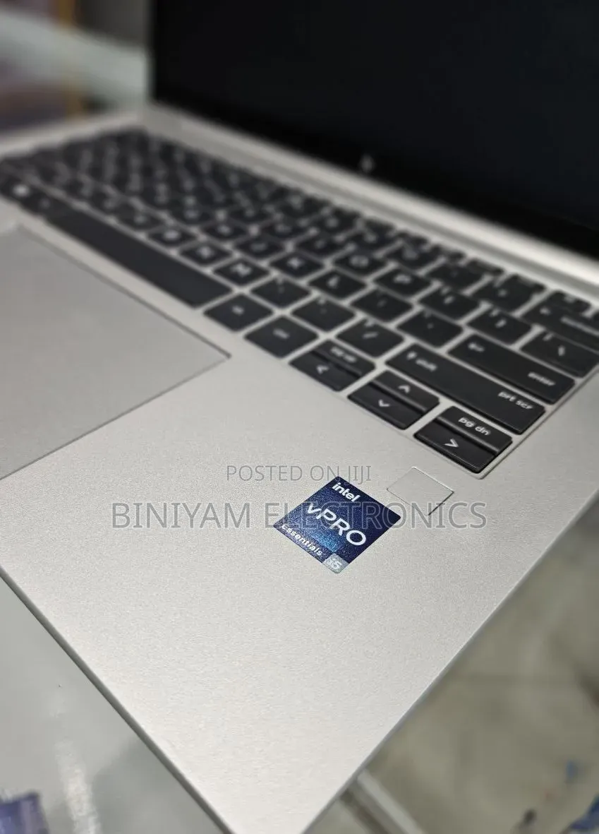 New Laptop HP EliteBook 840 G10 16GB Intel Core i5 SSD 512GB