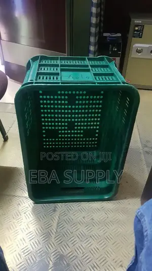 Heavy-duty Green Plastic Crates – Durable Storage Transport
