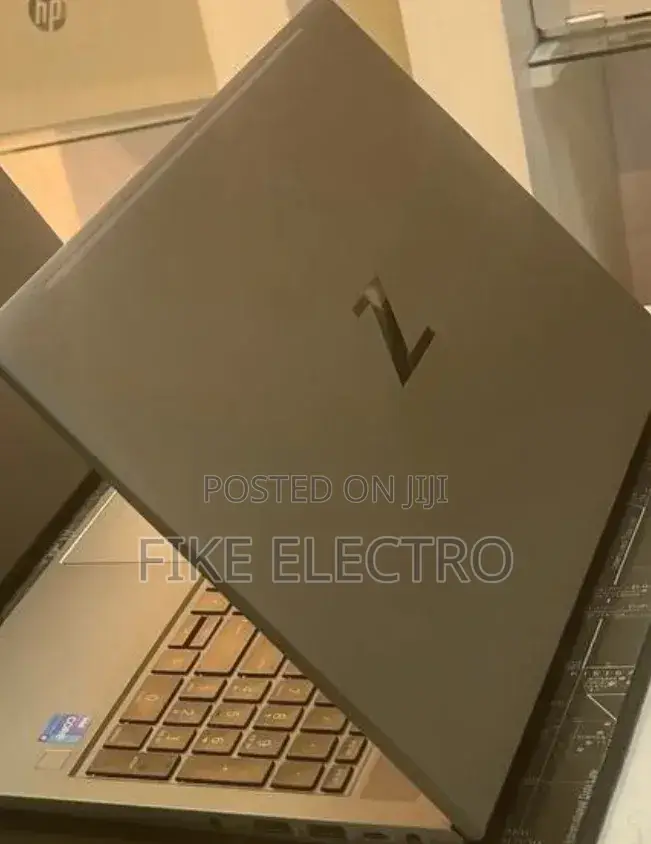 New Laptop HP ZBook Power G9 i7 32GB Intel Core i7 SSD 512GB