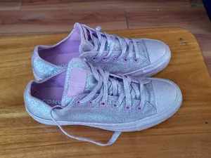 All Star ጫማ በተመጣጣኝ ዋጋ