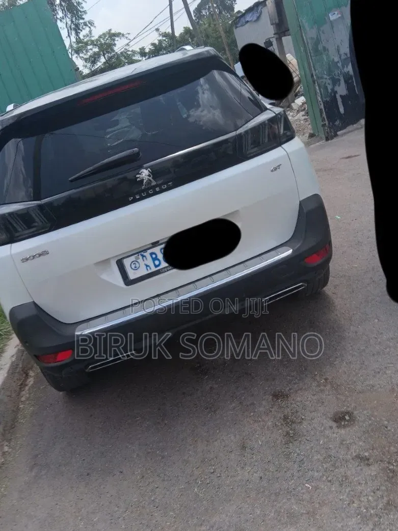 Peugeot 5008 2022 White