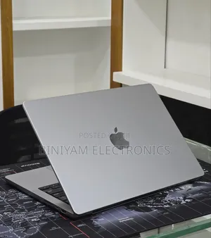 New Laptop Apple MacBook Pro 2021 M1 32GB Apple M1 Pro SSD 512GB