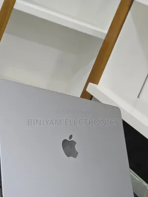 New Laptop Apple MacBook Pro 2021 M1 32GB Apple M1 Pro SSD 512GB