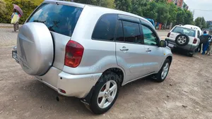 Toyota RAV4 Base AWD 2001 Gray
