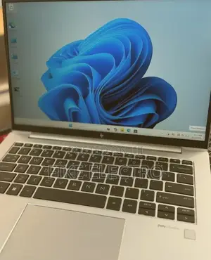 New Laptop HP EliteBook 840 G10 16GB Intel Core i7 SSD 512GB