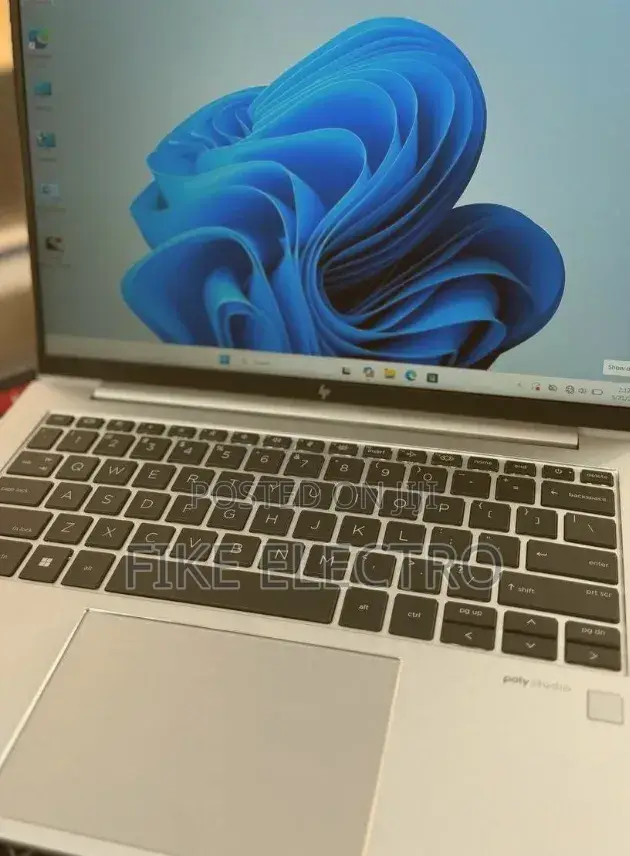 New Laptop HP EliteBook 840 G10 16GB Intel Core i7 SSD 512GB