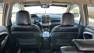 Toyota RAV4 2010