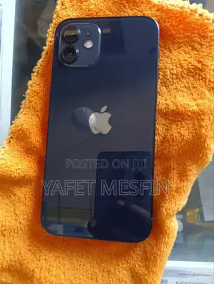Apple iPhone 12 64 GB Black