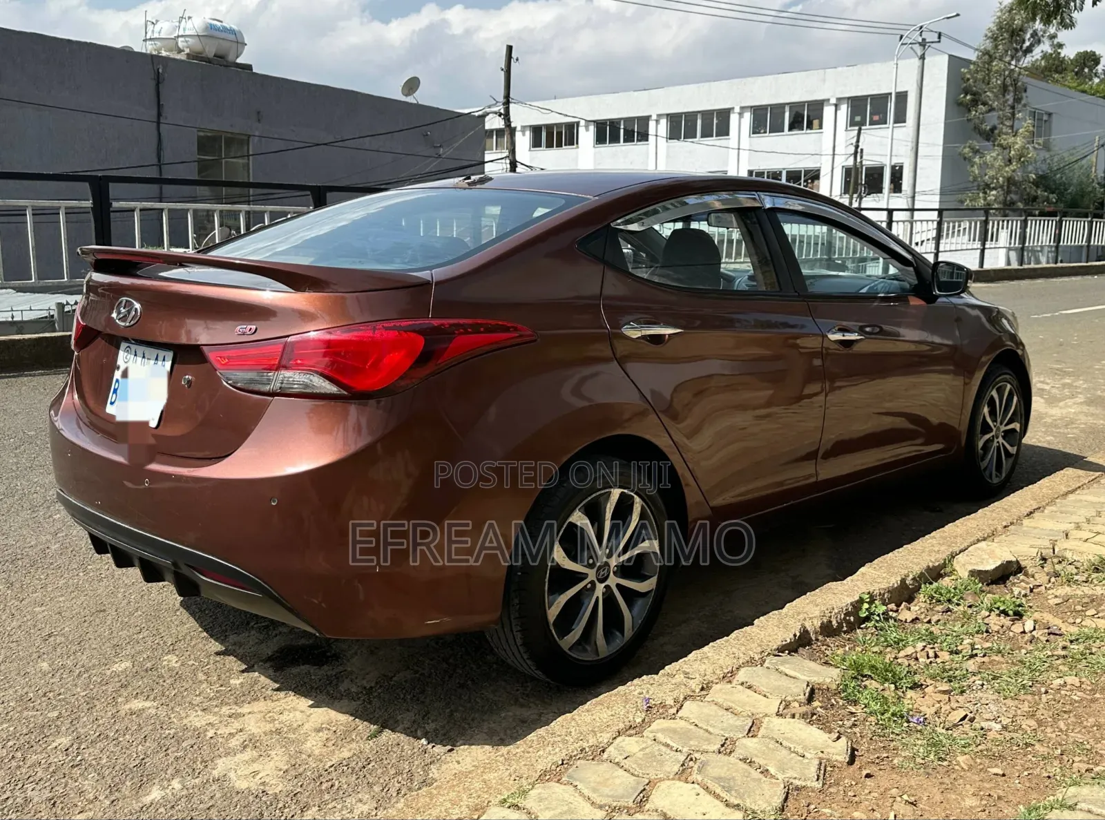 Hyundai Avante 2013