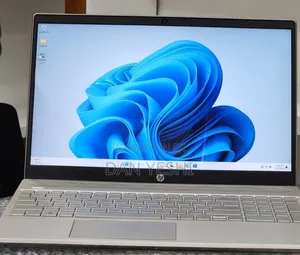 New Laptop HP Pavilion 15 8GB Intel Core i5 SSD 512GB