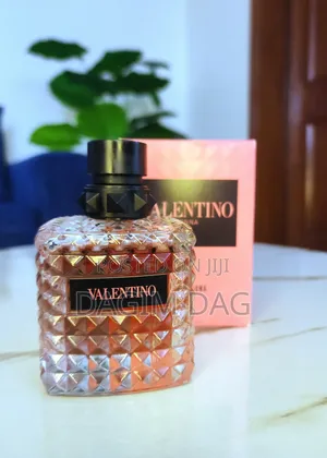 Valentino Donna Born in Roma