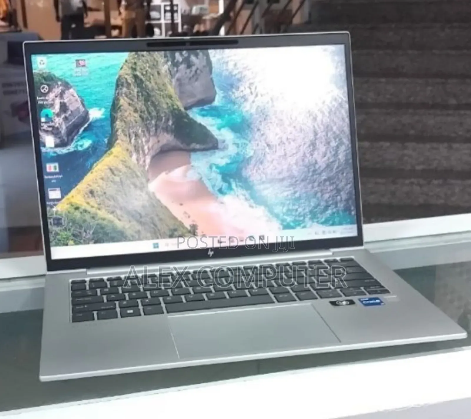 New Laptop HP EliteBook 840 G9 16GB Intel Core i5 SSD 512GB