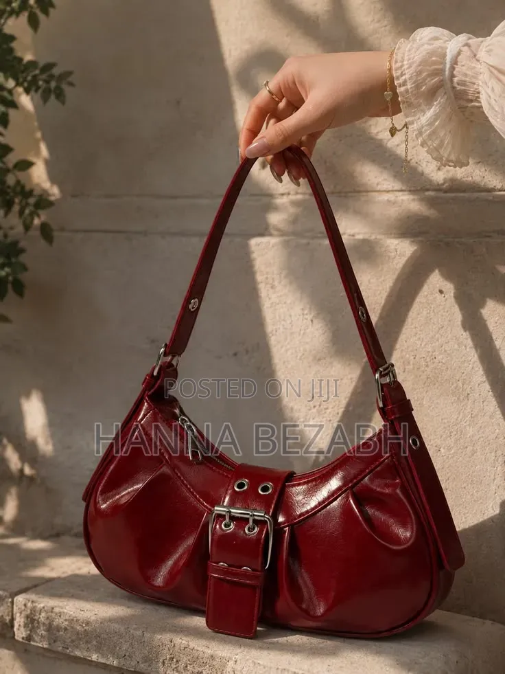 Trendy Women's Handbag | Stylish High Quality