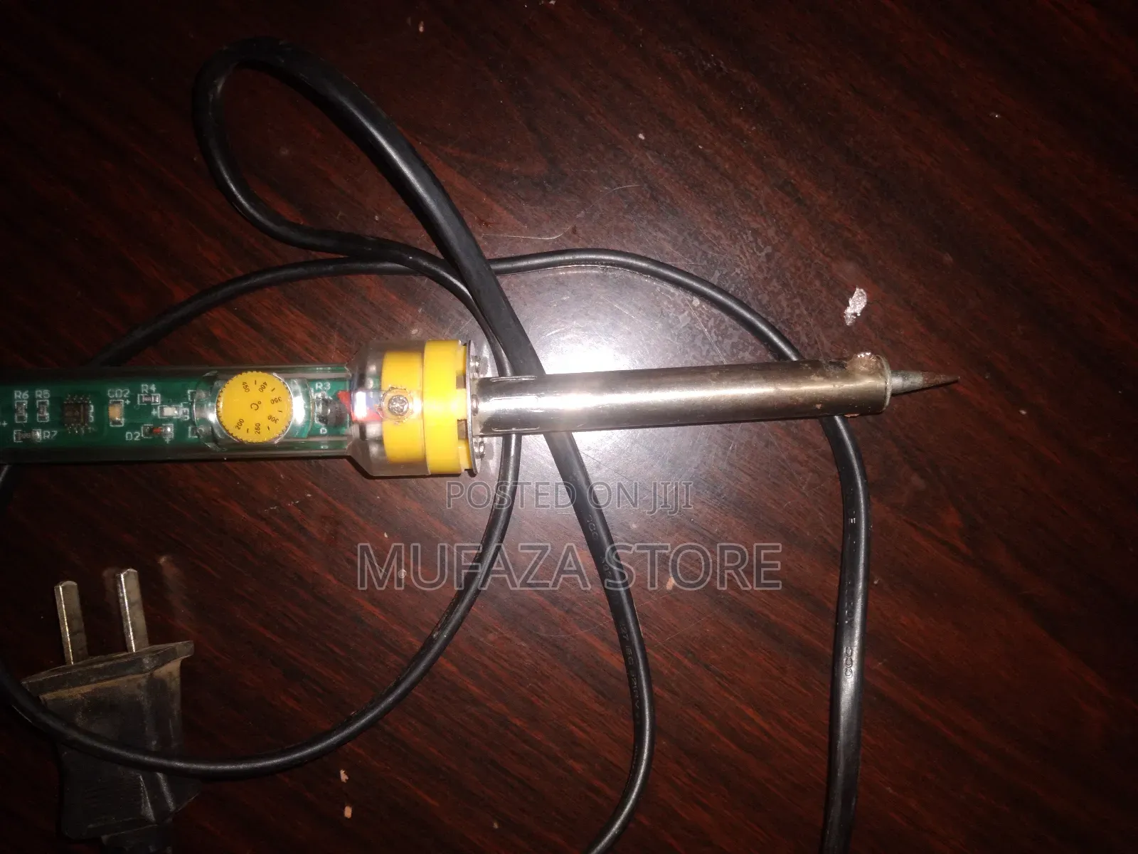 Electric Soldering Iron – Works Well, Slightly Damaged Cord