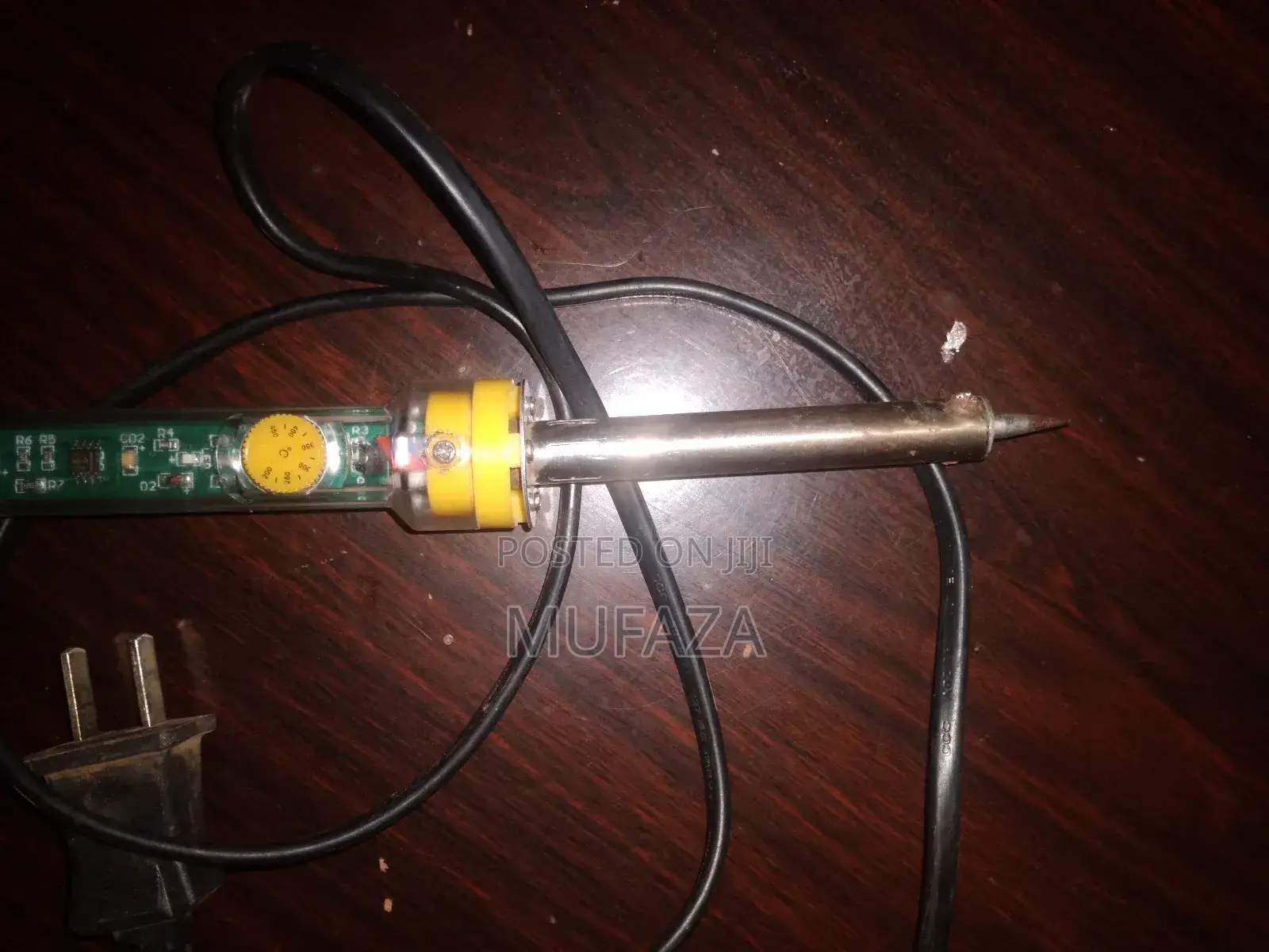 Electric Soldering Iron – Works Well, Slightly Damaged Cord