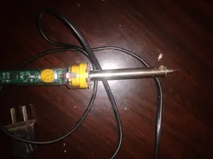 Electric Soldering Iron – Works Well, Slightly Damaged Cord