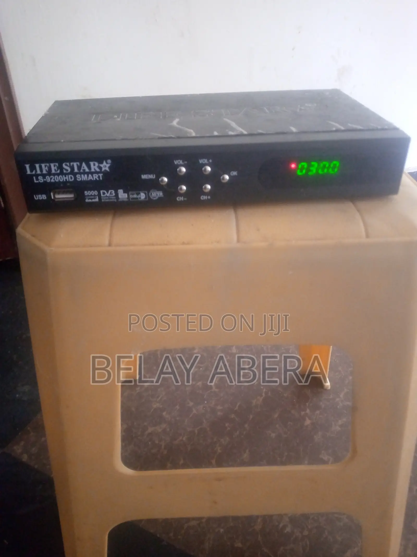 Decoder With Dish And Wire With In 15 Meter