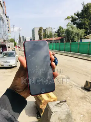 Apple iPhone 8 64 GB Red