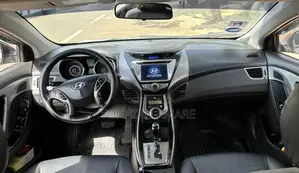 Hyundai Avante 2013 Burgundy