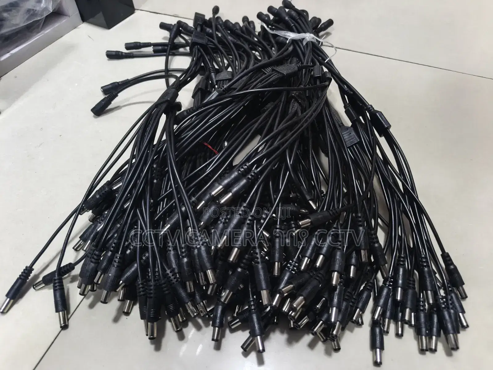 Splitter for የአናሎግ ካሜራ ፓወር ባለ8+ባ4