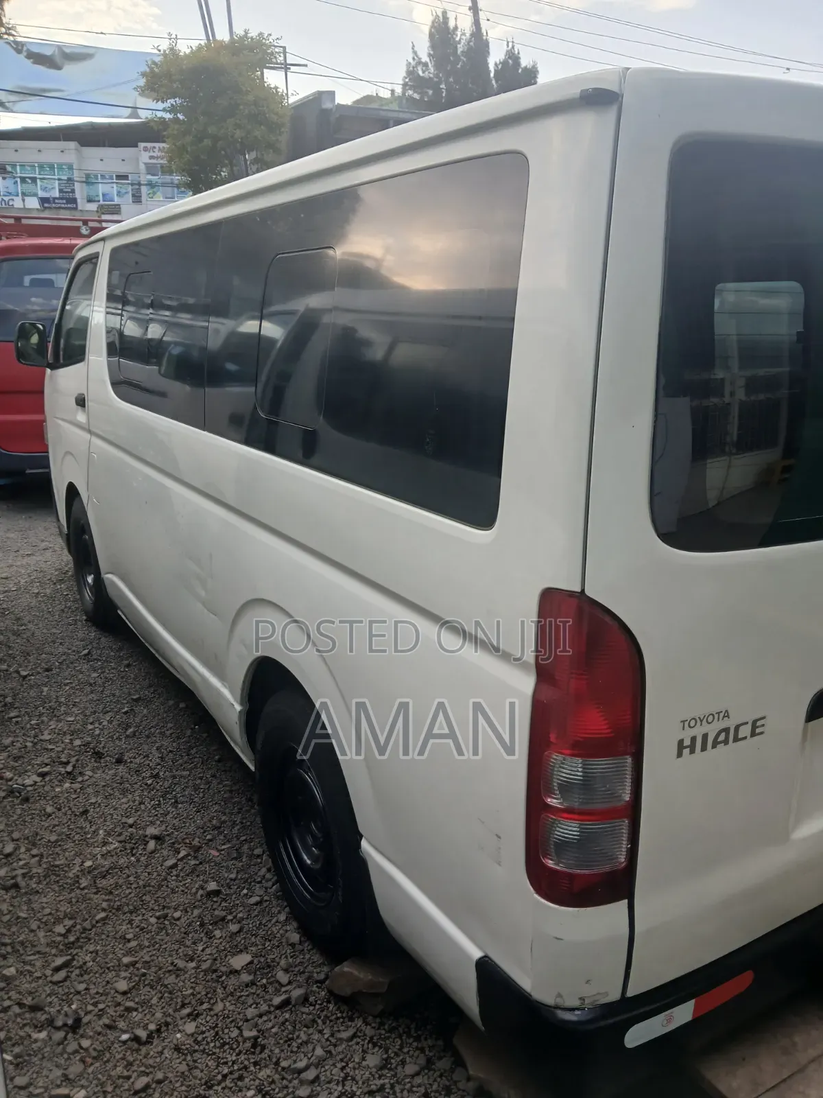 Toyota HiAce 2015 White