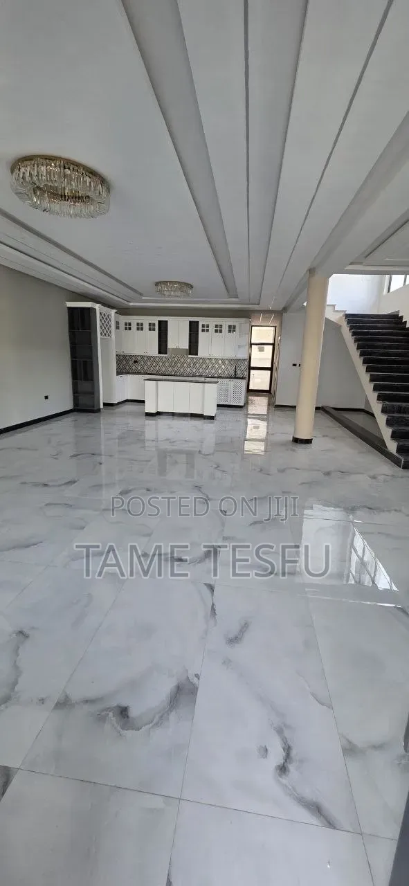 Furnished 8bdrm House in ሀያት, Bole for sale