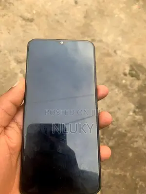 Samsung Galaxy A20 32 GB Black