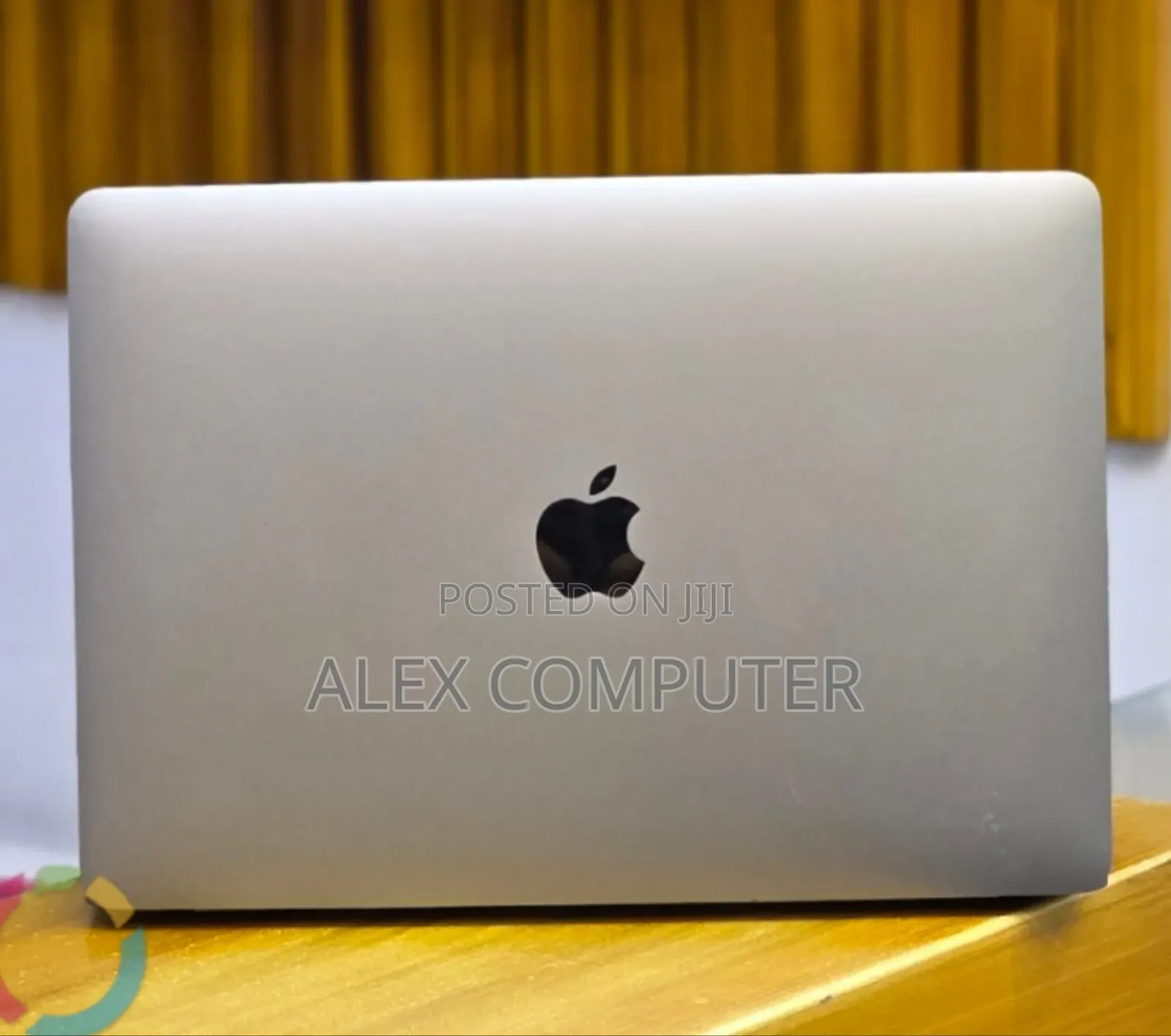 New Laptop Apple MacBook Air 2020 M1 16GB Apple M1 SSD 512GB