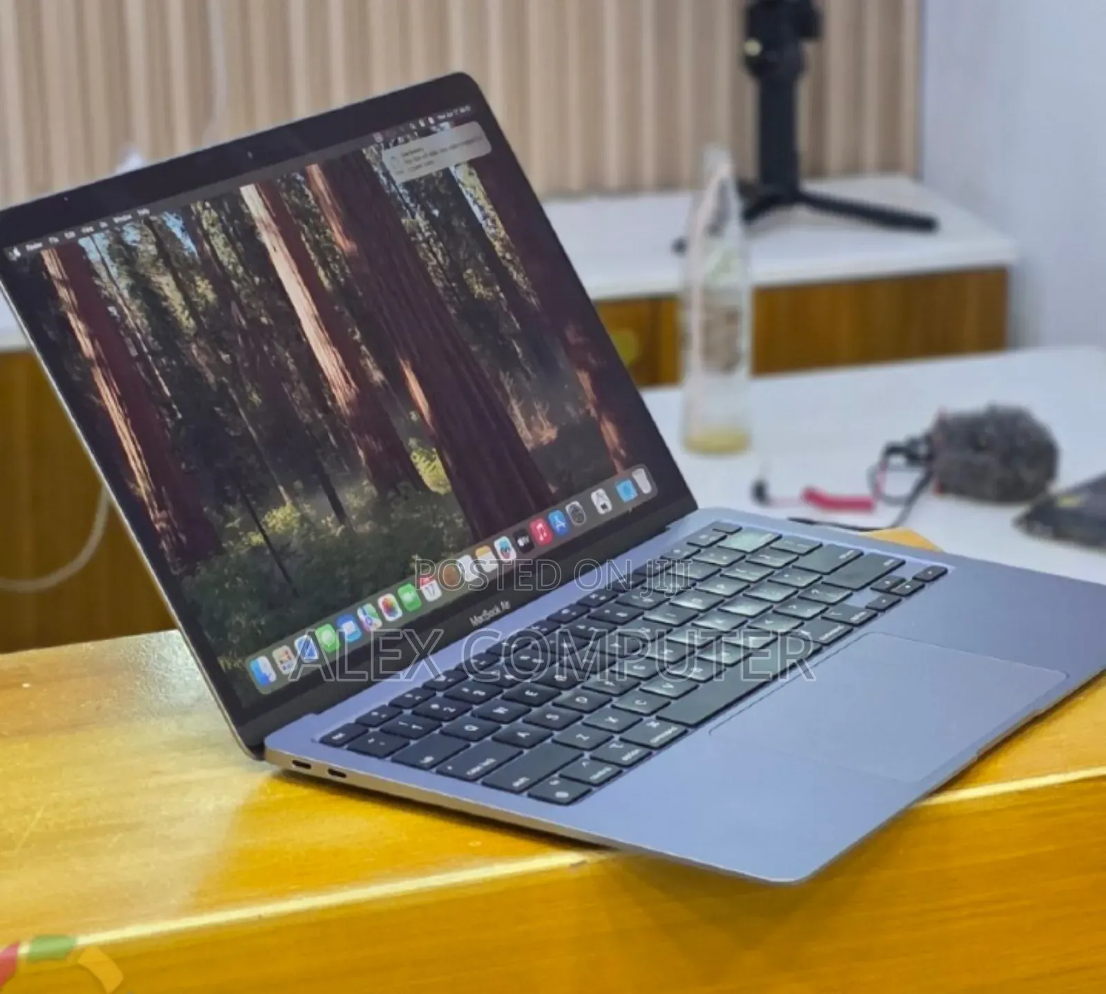 New Laptop Apple MacBook Air 2020 M1 16GB Apple M1 SSD 512GB
