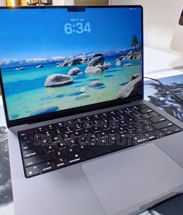 New Laptop Apple MacBook Pro 2021 M1 16GB Apple M1 Pro SSD 512GB